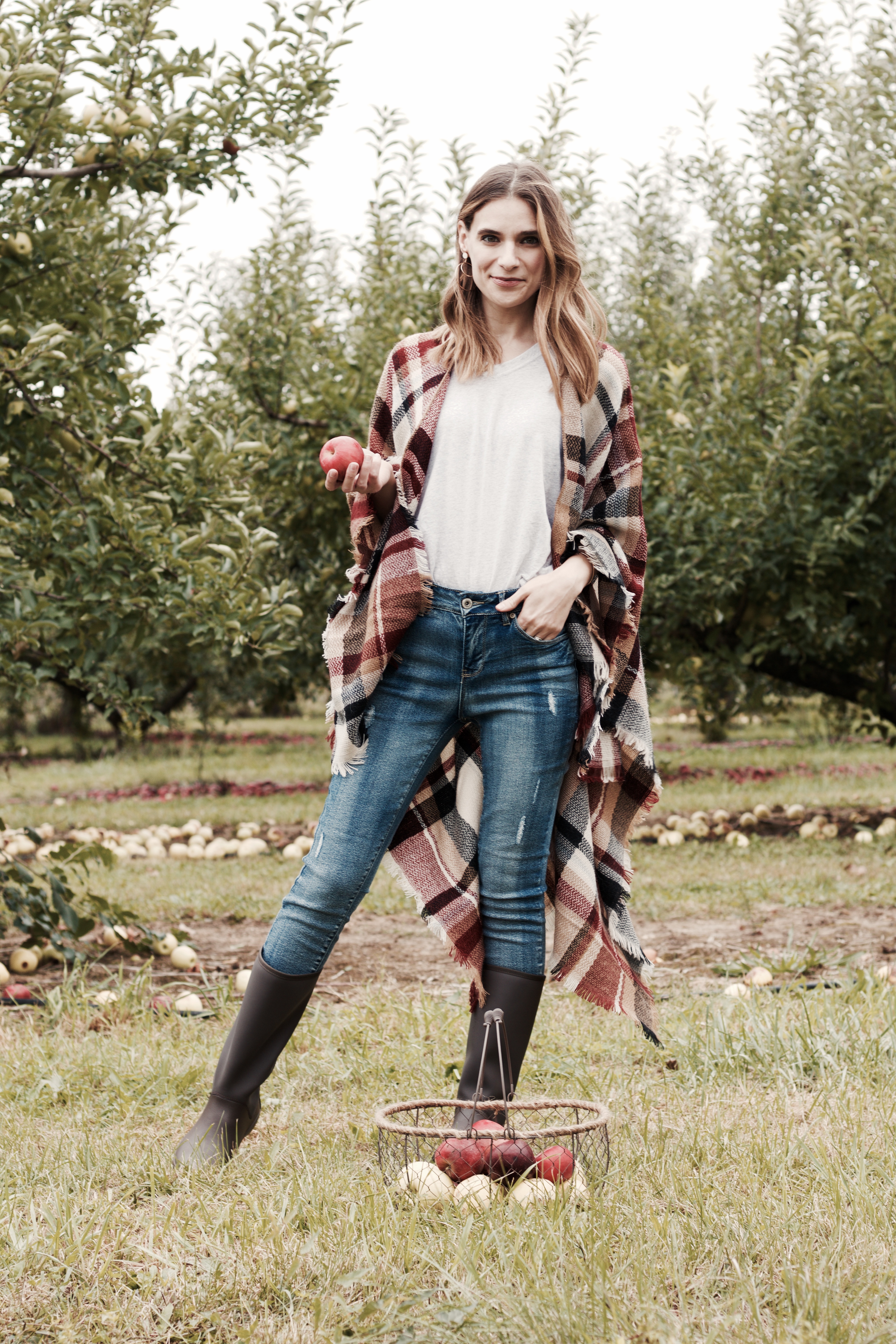 Outfits for hot sale apple picking