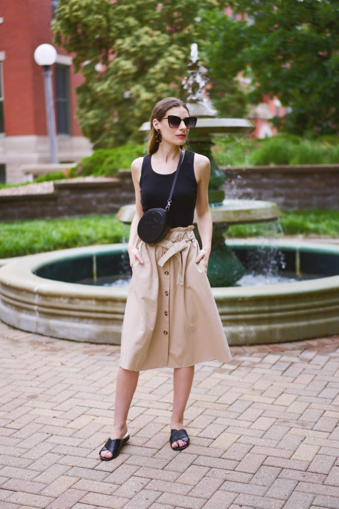 8 Ways to Wear a Paper-Bag Skirt - Pumps & Push Ups