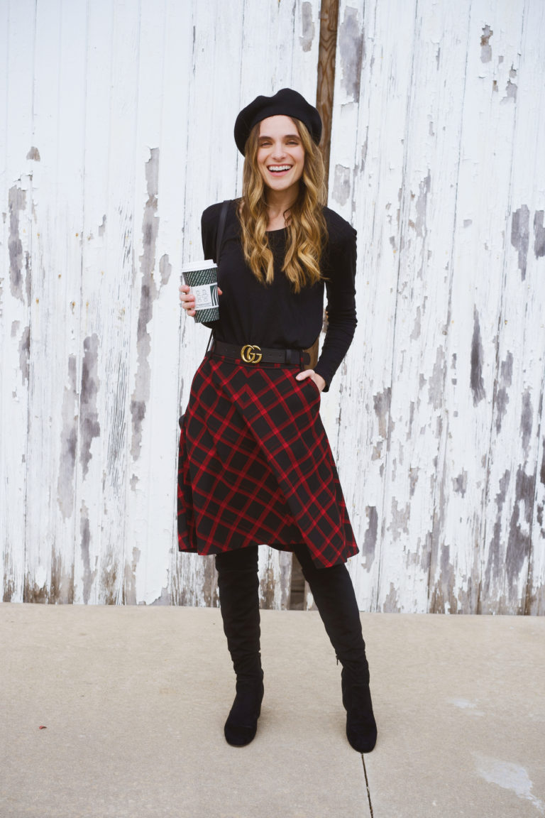 Here's A Chic & Fresh Way To Style Buffalo Check - The Dark Plum