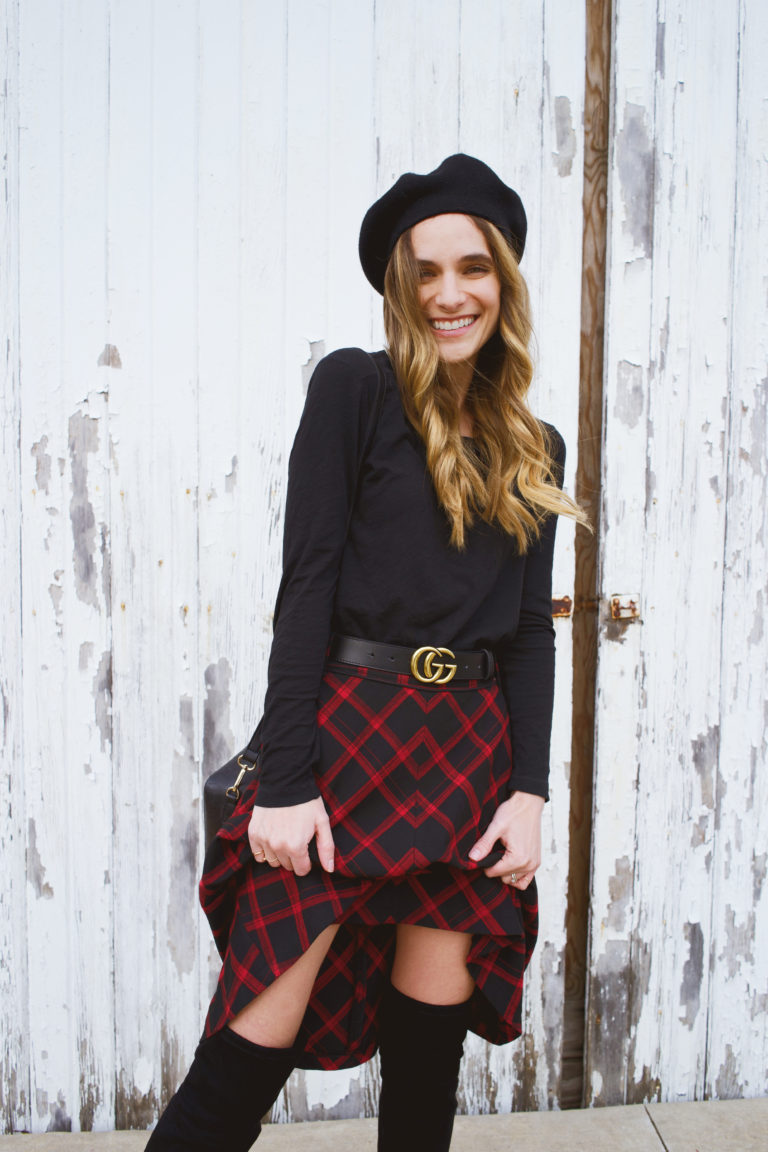 Here's A Chic & Fresh Way To Style Buffalo Check - The Dark Plum