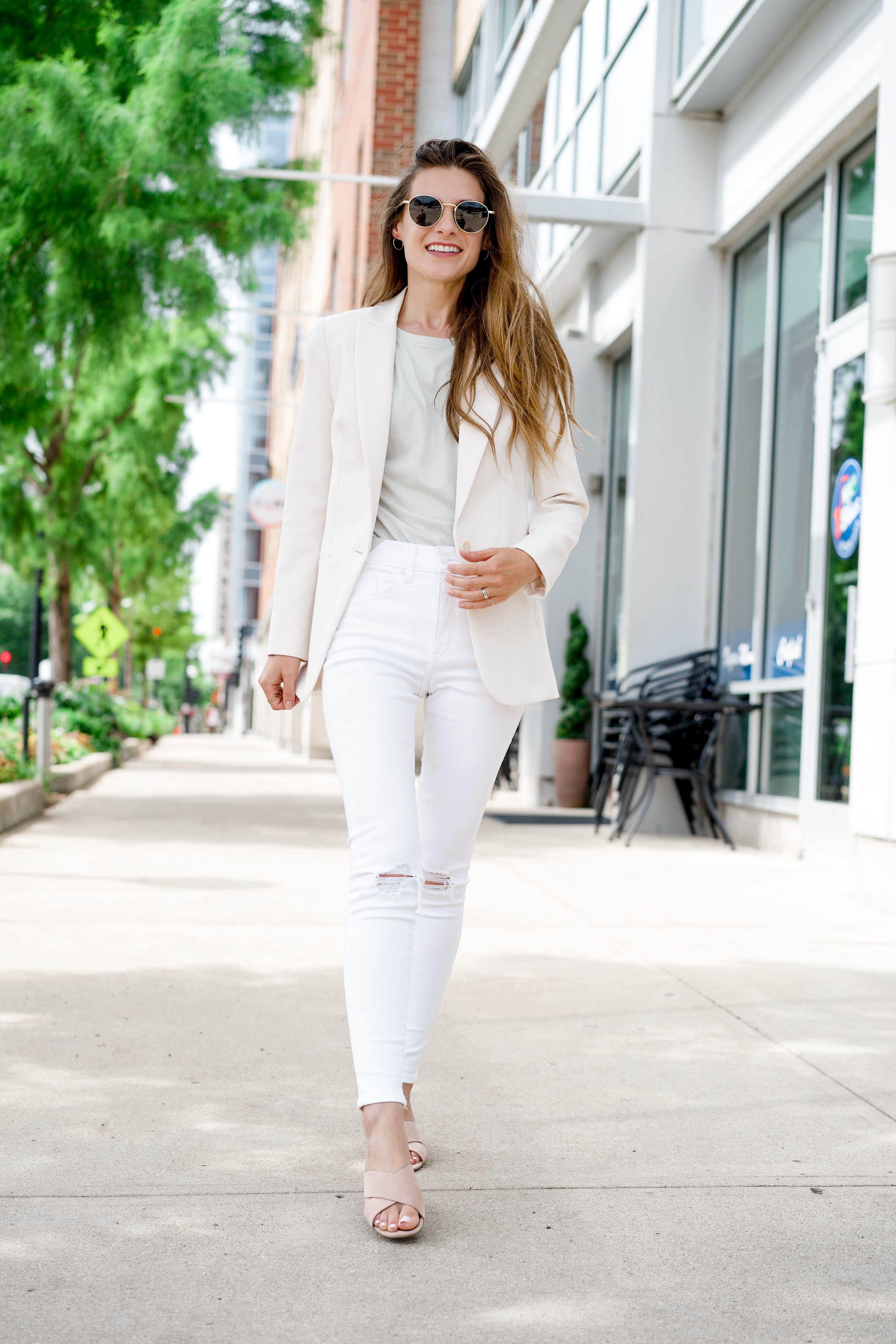 An Easy White Monochrome Outfit To Transition Into Fall With - The Dark ...